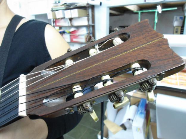se vende guitarra antigua casa nuñez, luthier DIEGO GRACIA..preciosa