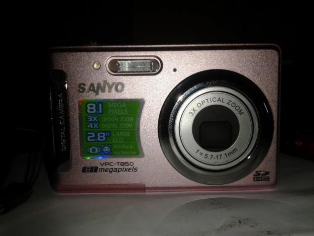 Vendo cámara  de fotos marca Sanyo
