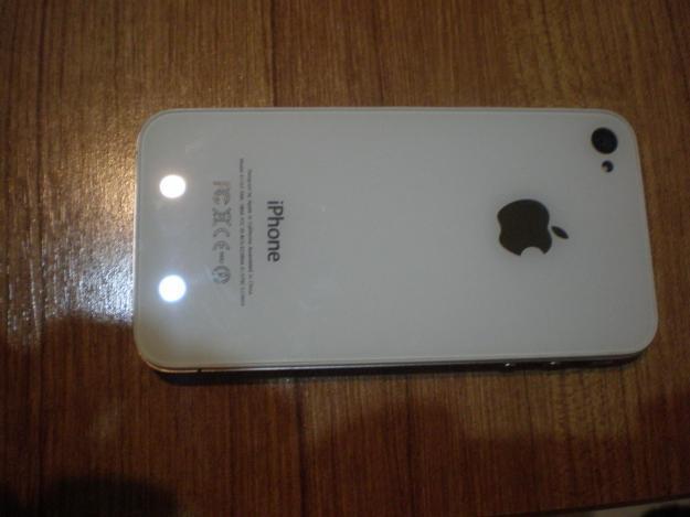 Vendo iPhone 4 con todos accesorios