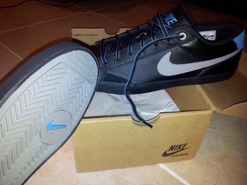 Tenis Nike Capri 2 Negro / Azul