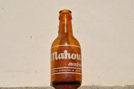 Vendo botellas antiguas de cerveza mahou