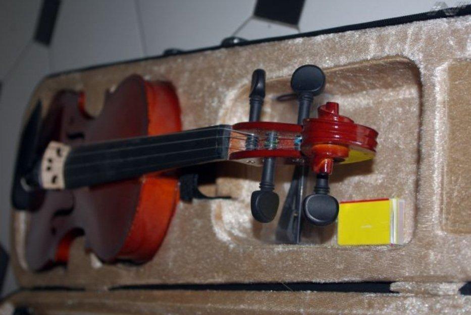 Vendo violin Nuevo