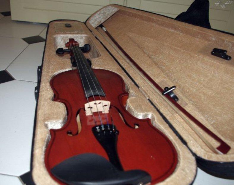 Vendo violin Nuevo