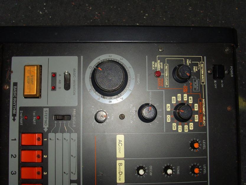 Caja de ritmos Roland TR-808