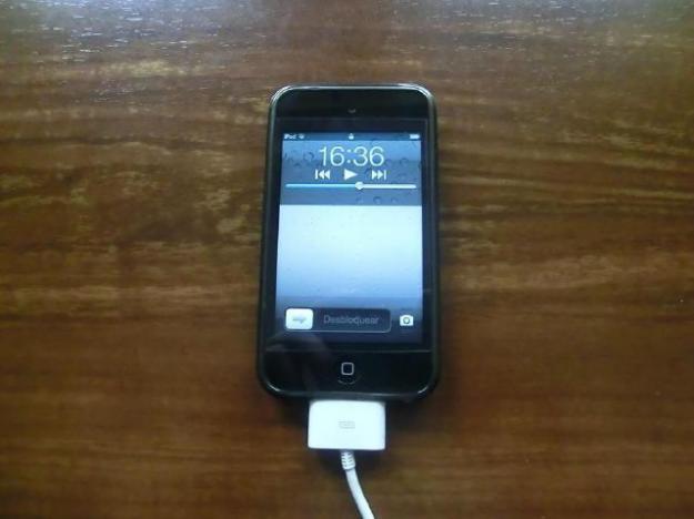 Vendo iPod Touch 4g 32gb con un mes de uso