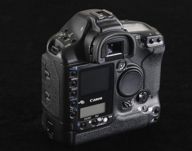 3000 €: Vendo Canon Mark II 1ds 16,7 Megapixeles