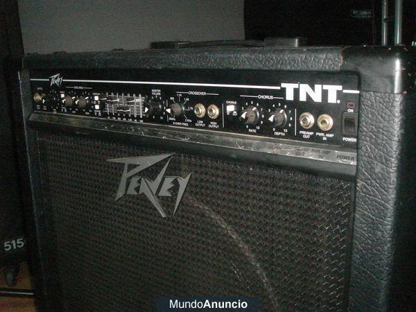 Amplificador Combo de Bajo PEAVY TNT 115 BW