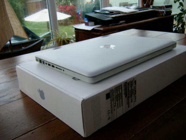 Apple 13 Macbook Pro 2.4