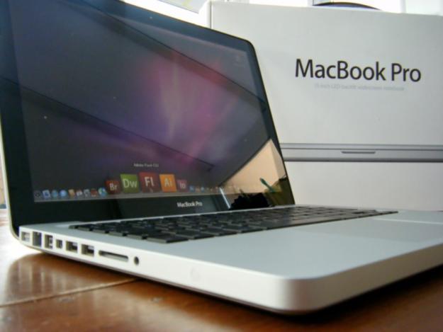 Apple 13 Macbook Pro 2.4