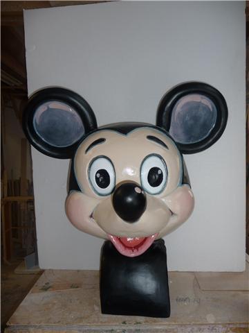 cabezudo Mickey mouse