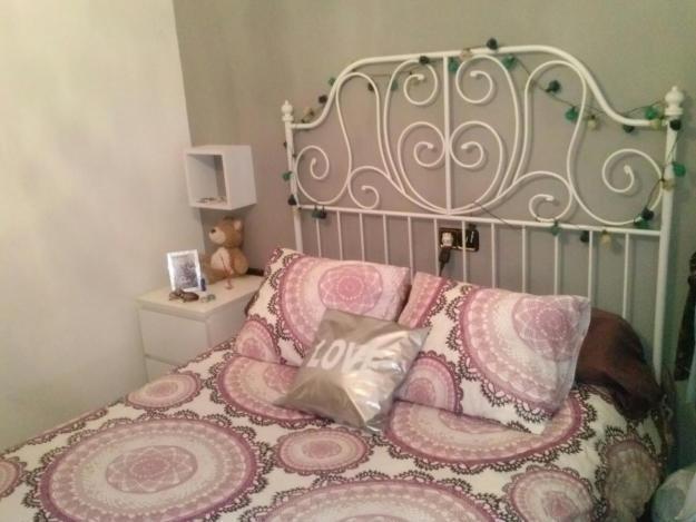 cama + cabezal + colchón visco + mesita = 300 euros!!