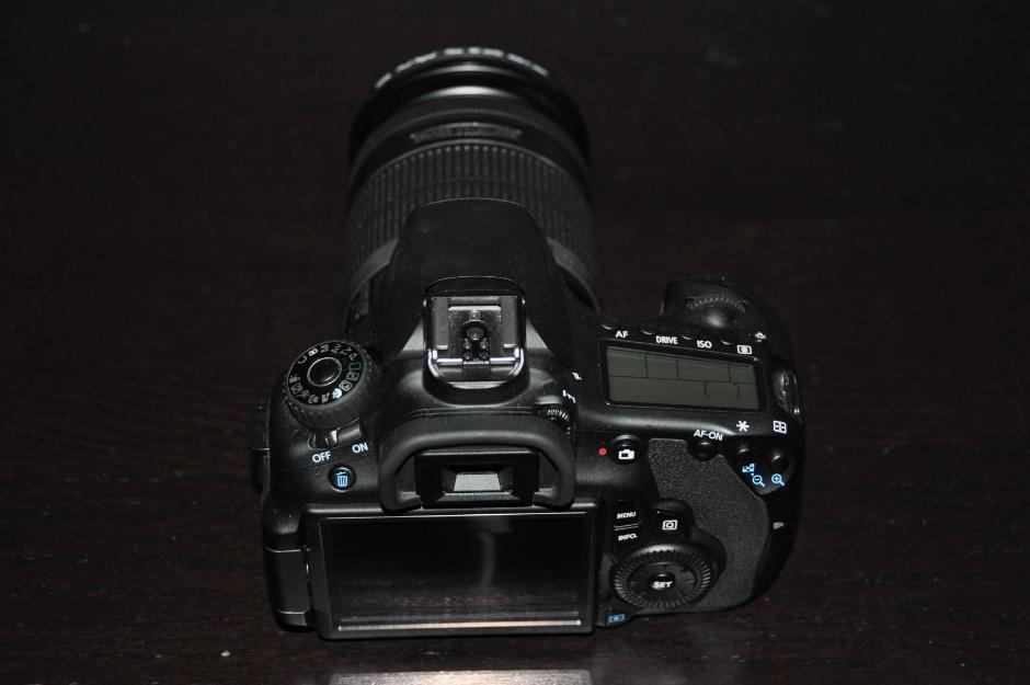 Canon EOS 60D 18.0 MP Digital SLR Camera w / EF-S 18-200mm IS lente de 4 GB + Filter