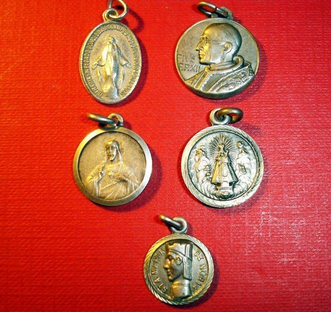 Cinco Medallas muy Antiguas