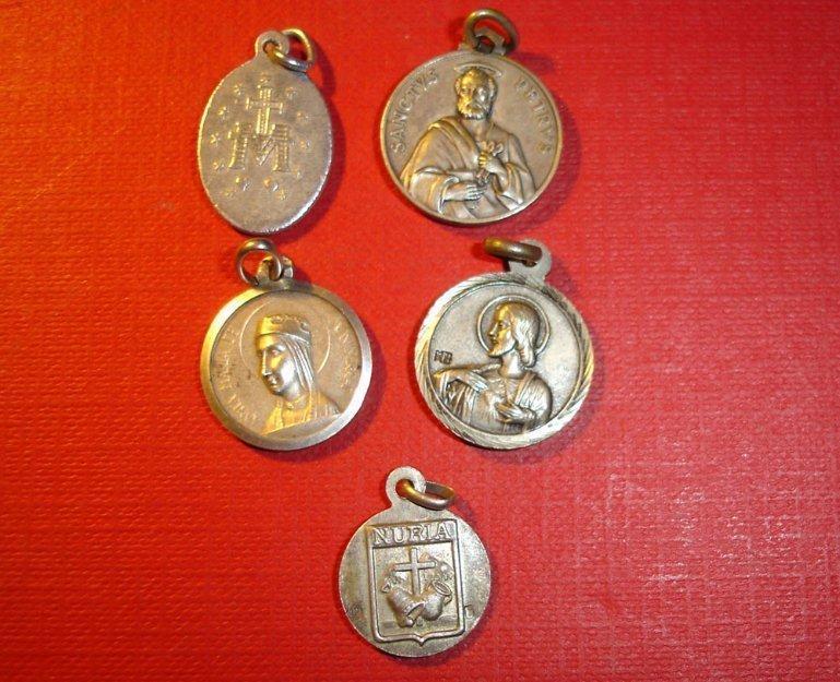 Cinco Medallas muy Antiguas