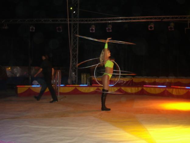 CIRCO PIRAÑA SHOW EN  BARCELONA