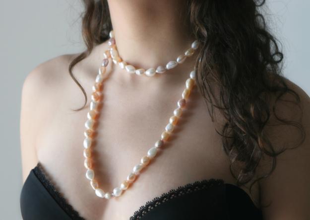 Collar largo perlas cultivadas  BAROQUE de ERICO GELI en JOAN MACIÀ 4 NAUTIC