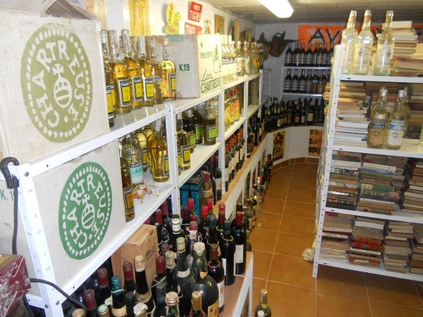 Compro lotes de botellas antiguas, brandy coñac chartreuse anis ron whisky absenta licor