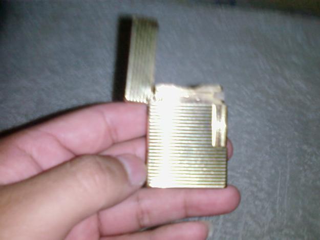 ENCENDEDOR S.T DUPONT ORO