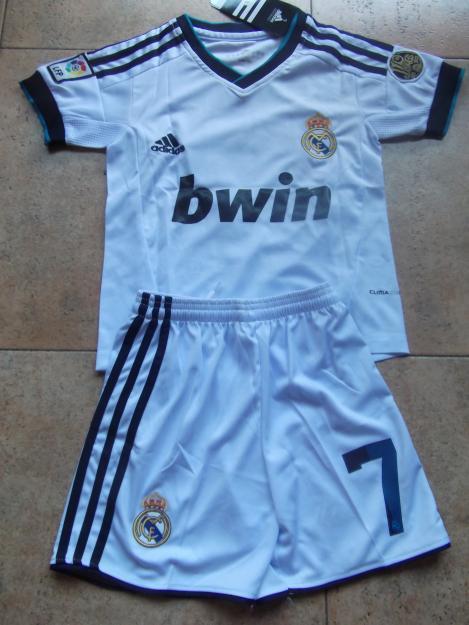 Equipaciones real madrid niños blancos 2013