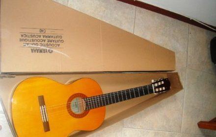 Guitarra Clásica Yamaha C40 **Como nueva!!