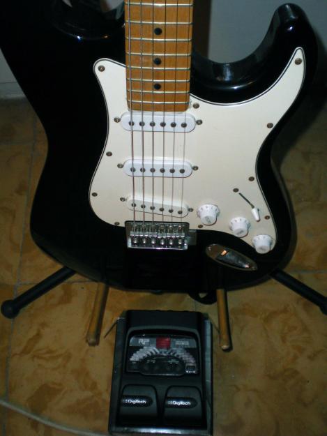 Guitarra eléctrica Behringenr + pedalera  DigiTech RP55