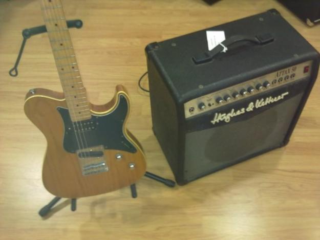 Guitarra electrica yamaha y amplificador