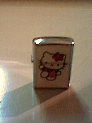 hello kitty-encendedor tipo zyppo