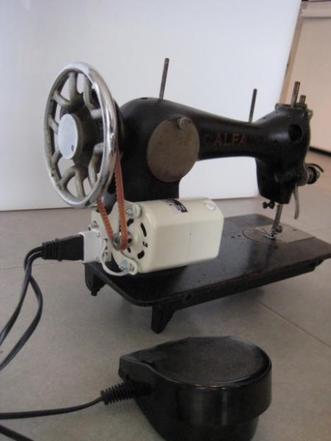 Maquina de coser industrial con pedal electrico