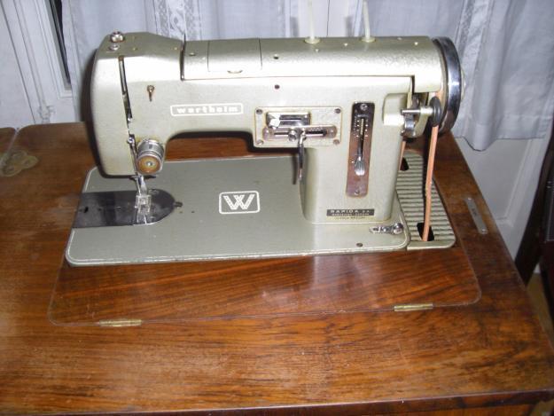 Maquina de coser marca wertheim rapida alemana antigua años 60