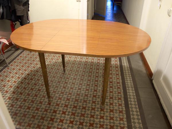 Mesa Vintage formica