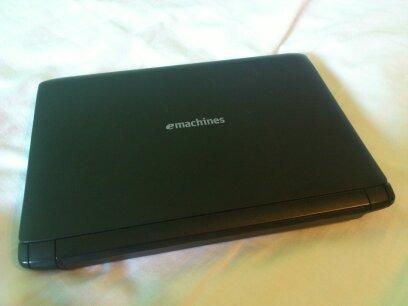 Netbook Acer-Emachines 350 + accesorios y regalos