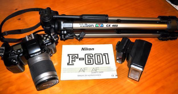 Nikon F-80 y Nikon F-601, objetivo Nikon 28-80 y 28-100, Flash...