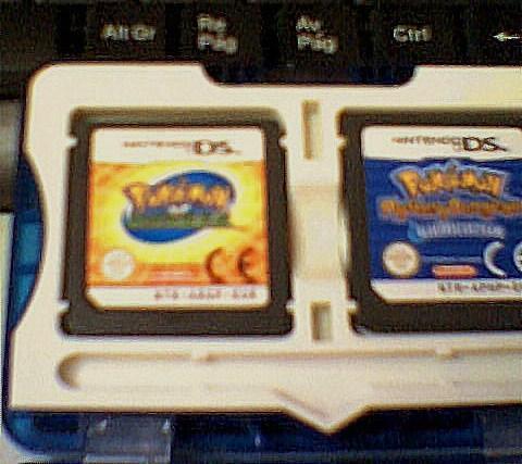 nintendo ds,2 videojuegos pokemon.con la caja.