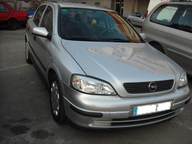 Opel Astra 2.0 del 2001