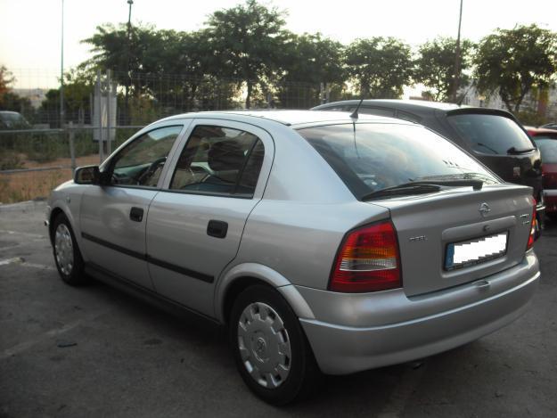 Opel Astra 2.0 del 2001