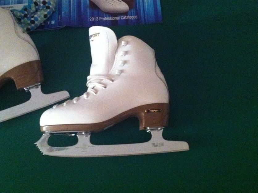 Patines sobre hielo patinaje artístico RISPORT modelo Antea