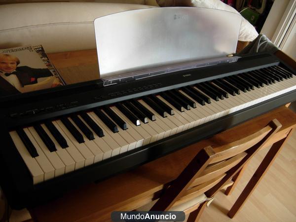 Piano digital Yamaha P-85