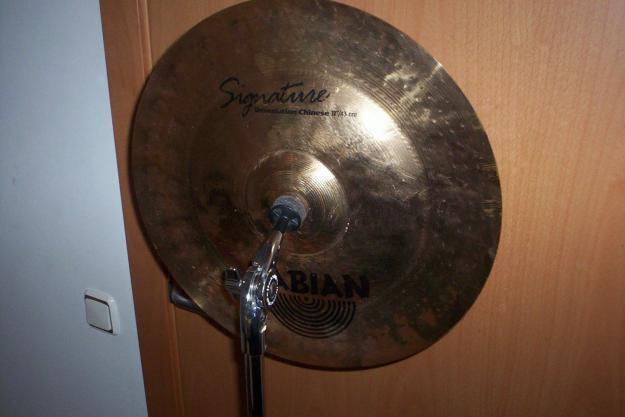 Plato SABIAN  Signature Devastation Chinese de 17 Pulgadas.