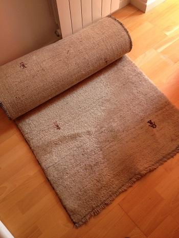 Remate de muebles: alfombras escritorios