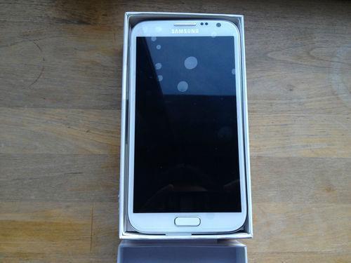 Samsung Galaxy Note 2 16GB Nuevo y Libre de Origen + REGALO