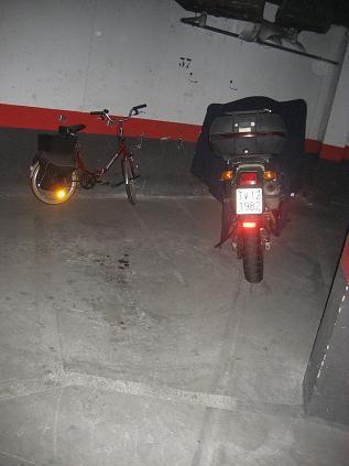 Se alquila parking para motos en C/ Ruben dari nº 50-54 san adres de polomar