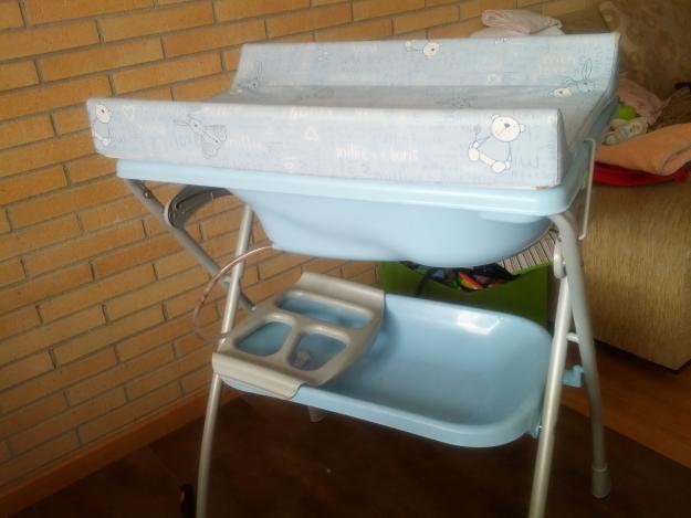 Se vende bañera cambiador 25€