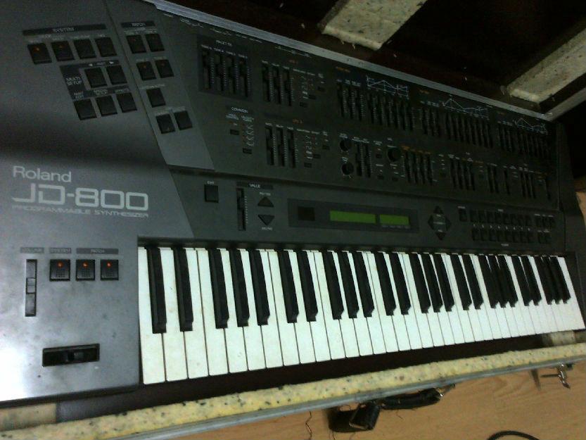 Teclado sintetizador Roland JD-800