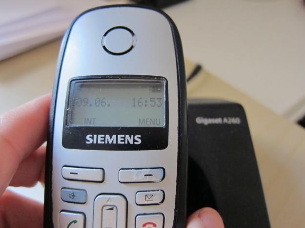teléfono inalámbrico Siemens.
