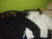 Vendo 2 chaquetas plumon inside blanca y negra