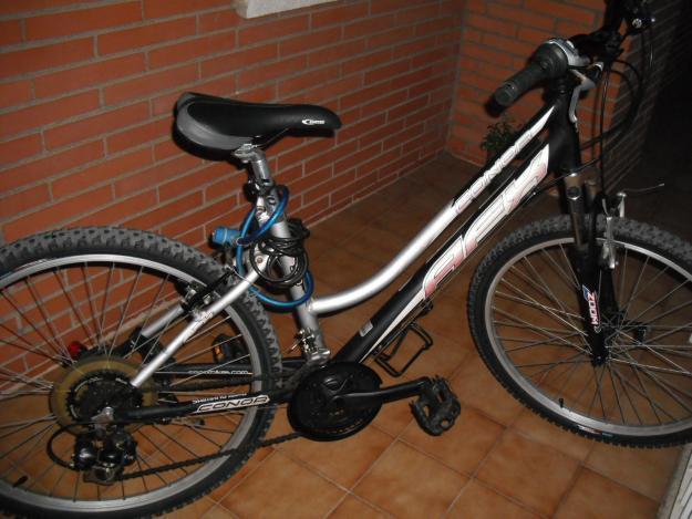 Vendo bici de montaña Connor con o sin accesorios