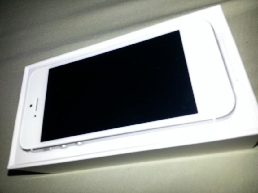 Apple iPhone 5 (último modelo) - 32 GB - Blanco y Plata (desbloqueado) Smartphone ...