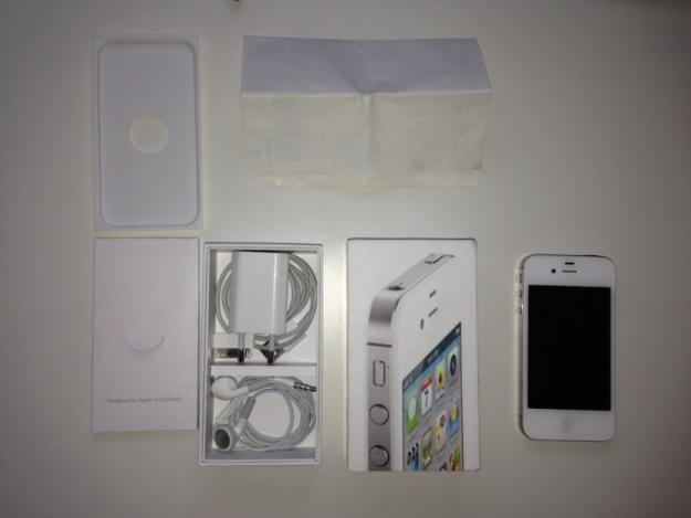 Apple iPhone 4S de 16gb,Blanco,Libre,en excelente estado