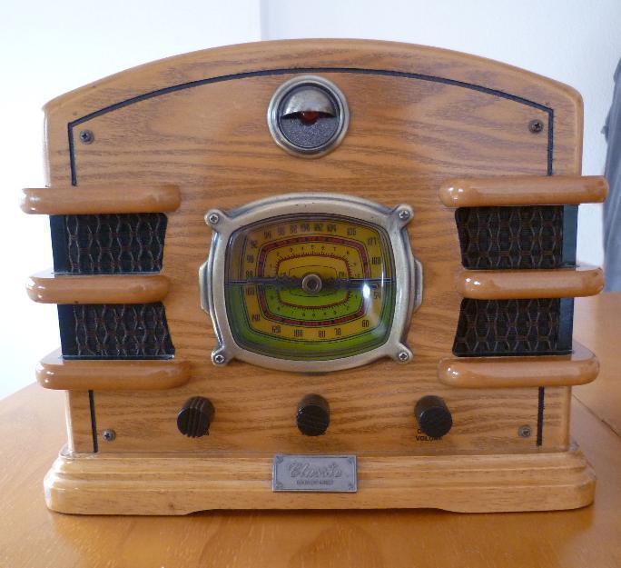 Radio-cassette Classic Collector's Edition Radio (modelo LW-105)