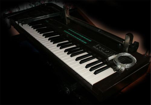 Yamaha dx 9 sintetizador fm synthe dx-9 + soporte teclado + interfaz midi usb